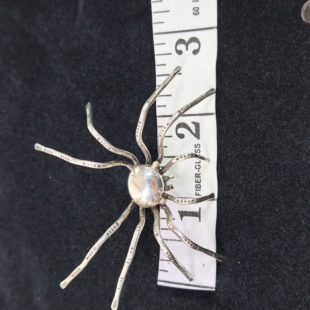 Silver Spider Pin - Picture 10 of 12